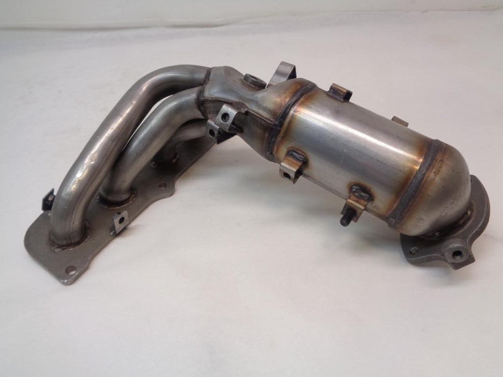GENERIC DIRECT FIT CATALYTIC CONVERTER for 02-06 2.4L TOYOTA CAMRY  BSGEXHAUST