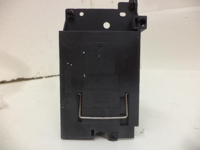 1 NEW GENUINE HITACHI PROJECTOR LAMP W/ HOUSING DT00471 FOR CP-S420 R28