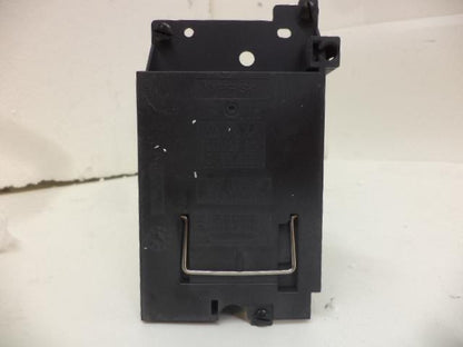 1 NEW GENUINE HITACHI PROJECTOR LAMP W/ HOUSING DT00471 FOR CP-S420 R28