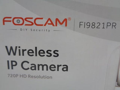 FOSCAM FI9821PR 720P HD RESOLUTION WIRELESS IP SECURITY CAMERA R28
