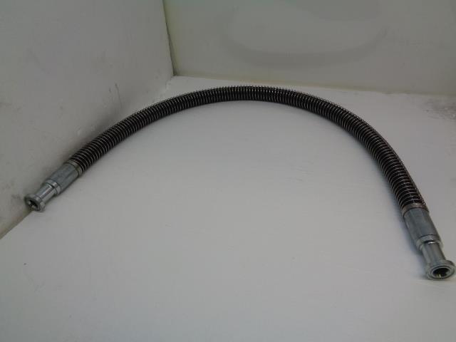 NEW VOLVO HOSE ASSEMBLY VOE 937305 R31