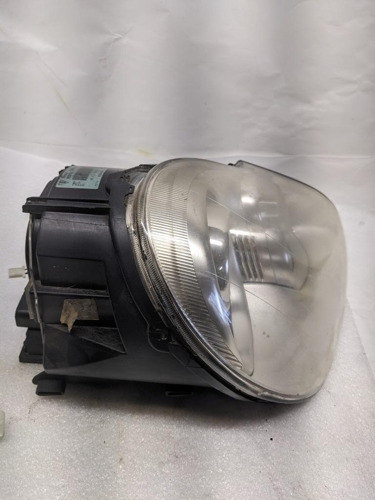 PORSCHE 98307740 VALEO FRONT RIGHT HEADLIGHT HOUSING FOR 03-06 CAYENNE USED R24