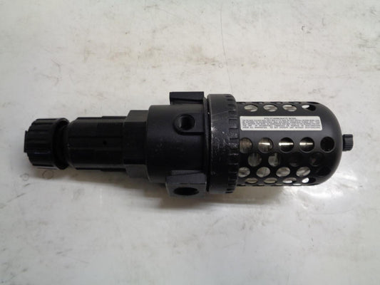 NEW MASTER PNEUMATIC FILTER/REGULATOR (NO GAUGE) CFDR100-4 R6TD