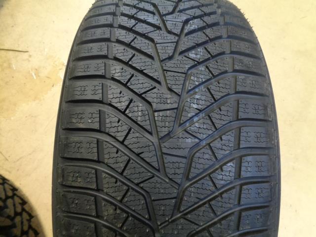 1 YOKOHAMA BLUEARTH WINTER V905 P 275 40 21 107W XL TIRE 110190674 BQ1