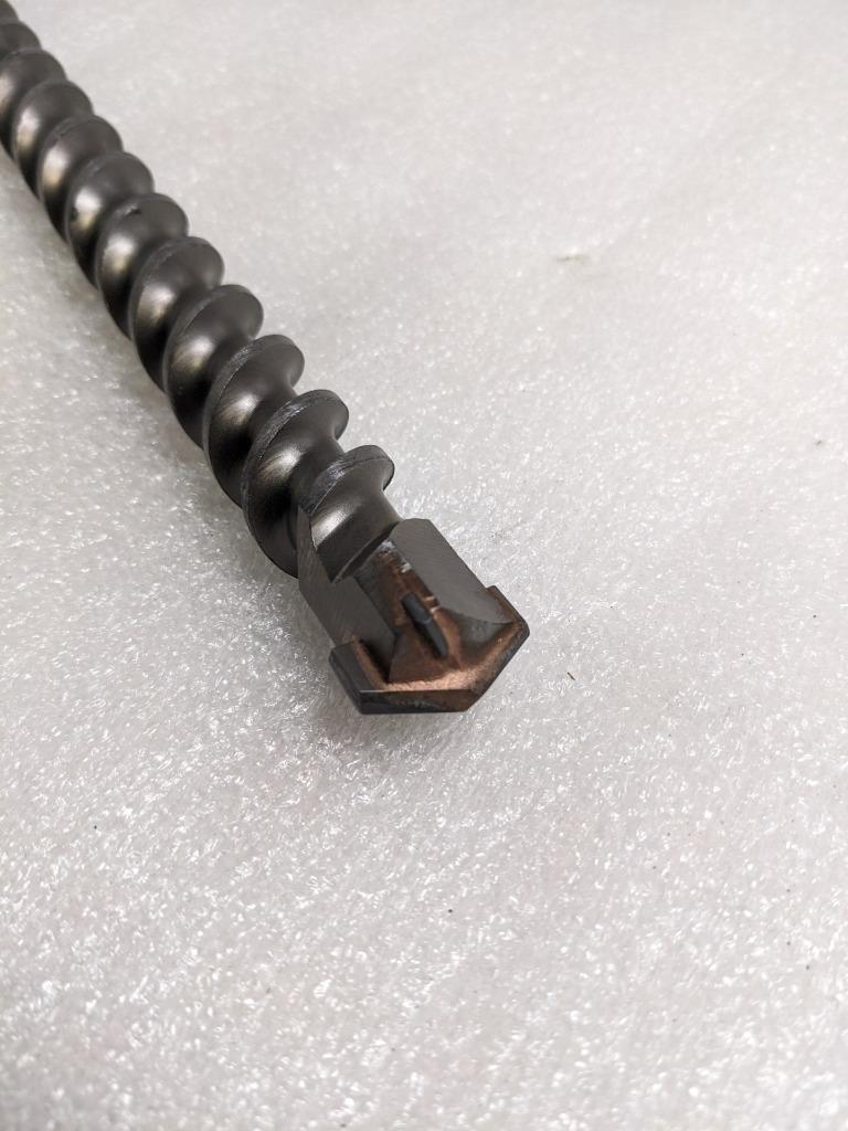 UNBRANDED SDS-MAX CARBIDE TIPPED DRILL 1" X 20-1/2" 4-CUTTER USED D0