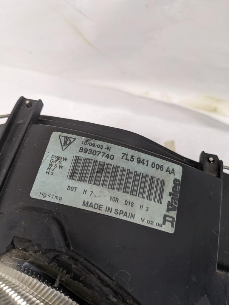 PORSCHE 98307740 VALEO FRONT RIGHT HEADLIGHT HOUSING FOR 03-06 CAYENNE USED R24