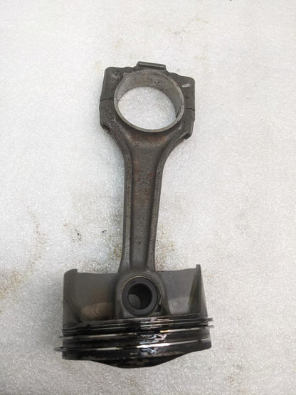 PORSCHE CAYENNE PISTON CONNECTING ROD #4 (CRACKED) 9461191R USED R24