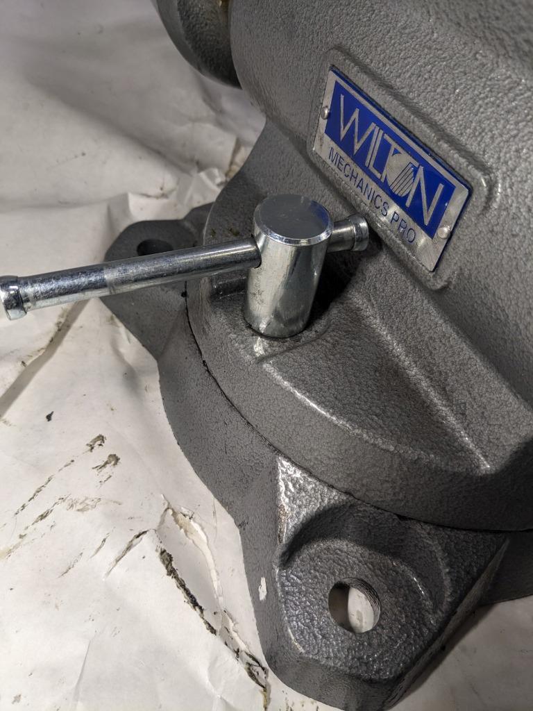 WILTON BENCH VISE 10" JAW WIDTH 12" OPENING DOUBLE LOCKDOWN BASE/SWIVEL K127 H2