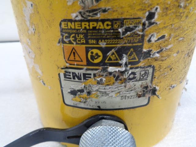 ENERPAC RCH606 HOLLOW PLUNGER HYDRAULIC CYLINDER 6" STROKE 60 TON CAP NEW N.2 B2