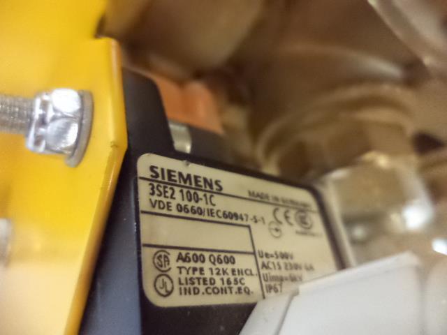 NEW PARKER SERVICE TRUCK HYDRAULIC FITTINGS COMPARTMENT BOX R34