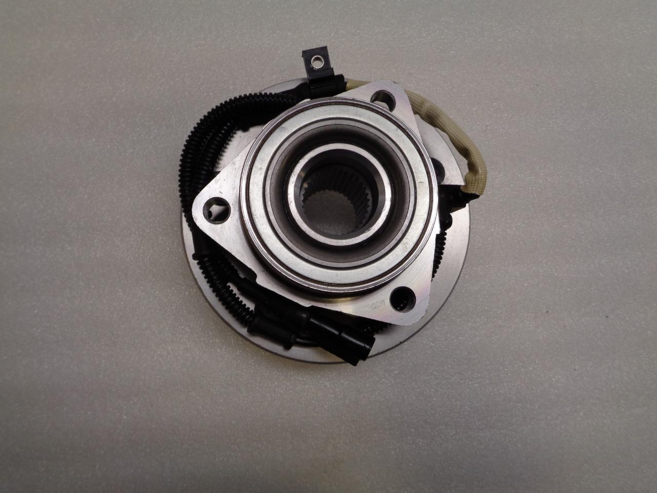 Ford Expedition Auto Extra Wheel Bearing and Hub Assemblies 515004 NEW R18