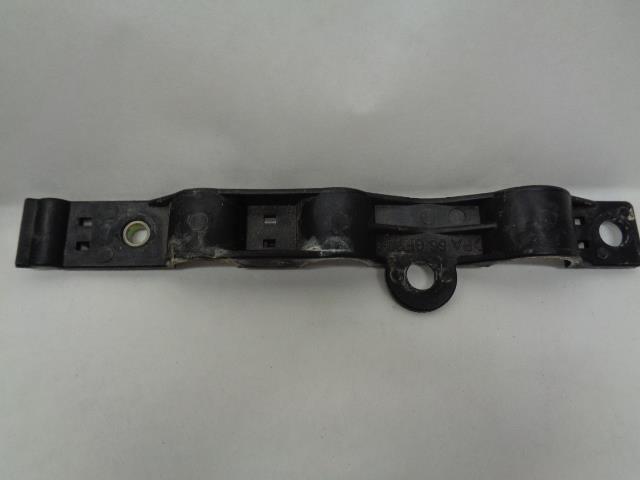 USED PORSCHE CAYENNE WATER TUBE MOUNTING UPPER/LOWER PIECES 948 106 059 03 R25T2