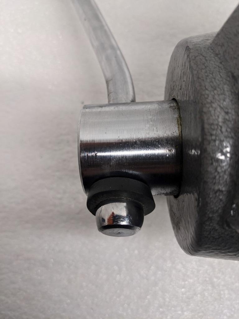 WILTON Mechanics Pro Vise 8” Jaw Width 8-1/2" Jaw Opening 360 Swivel Base B2 NEW