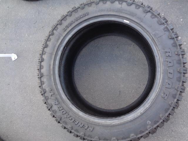 RADAR RENEGADE R/T+ LT 325 50 R22 122Q LRE 10PLY RND0082 SU16