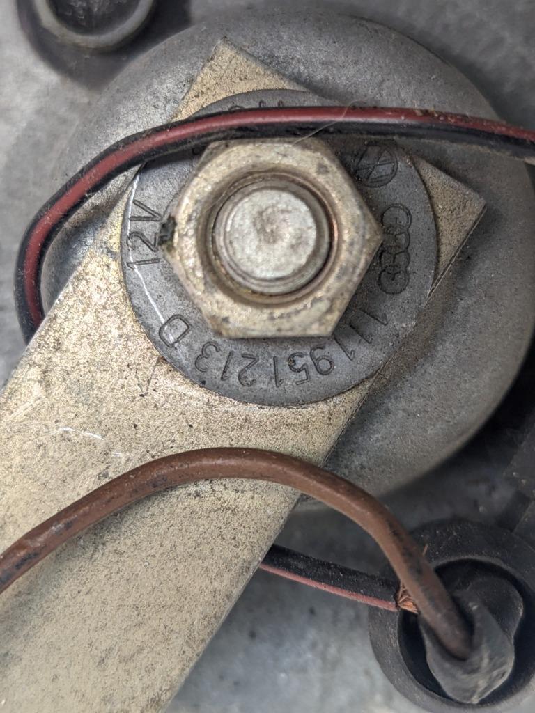 PORSCHE 911 ANTI-THEFT WARNING HORN ALARM SYSTEM 400HV 111951213 #3 USED R21T2