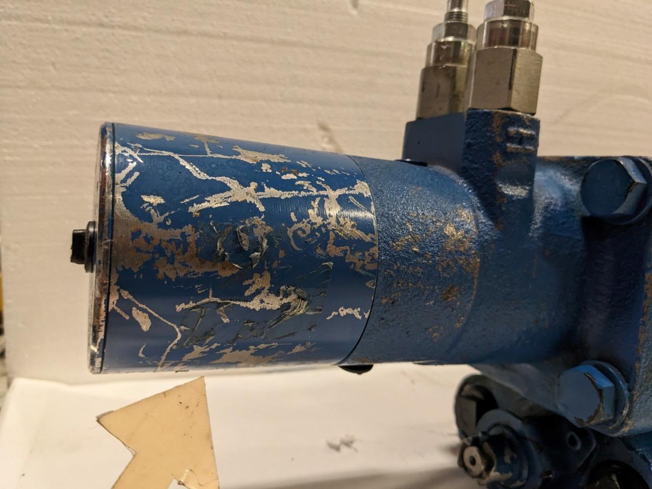 NEW NEWSTAR S-18732 WALKING FLOOR DUMP PUMP BSRG6