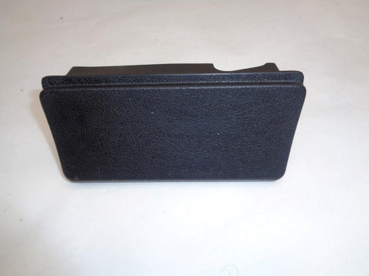 USED PORSCHE 928 CENTER CONSOLE  ASHTRAY LIGHTER 928.552.060.02 R23T4