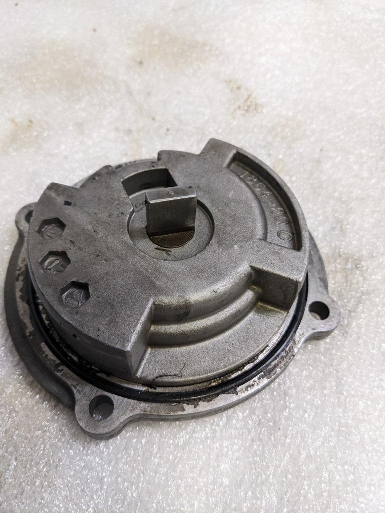 PORSCHE BOXSTER 987 05-08  SECONDARY OIL PUMP 99710702154 USED 996.B.G.L.