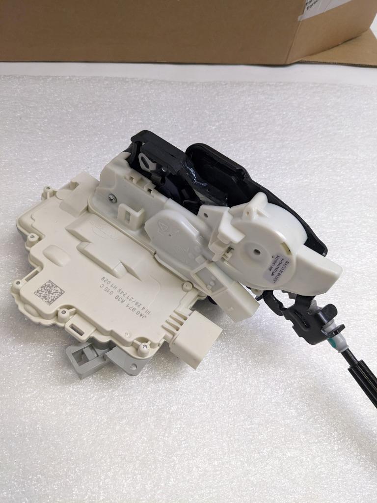 PORSCHE 971839015C LEFT DOOR LOCK ACTUATOR FOR 17-23 PANAMERA NEW PGB2