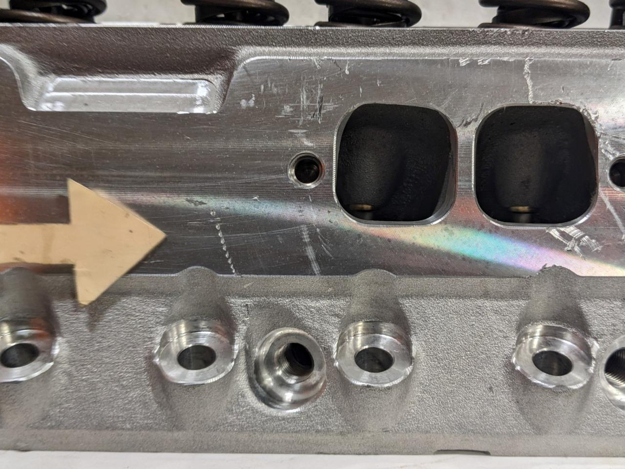 Edelbrock 77589 SBC VICTOR JR CY NEW I2