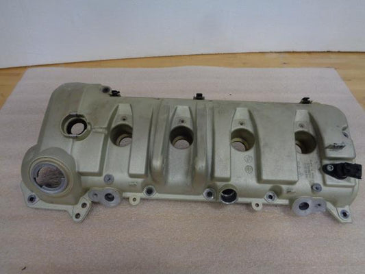 OEM USED PORSCHE RIGHT ENGINE VALVE COVER 948 105 135 02 CAYENNE 2008-2009 R31T1