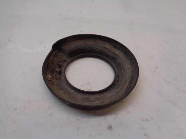 Porsche 928 84-95 Spring Seat 928 333 521 07 USED GENUINE R24T6