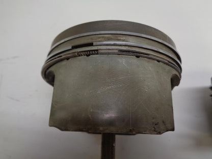 4 USED GENUINE PORSCHE 968 PISTONS WITH CONNECTING RODS 944 103 111 1R R24T5