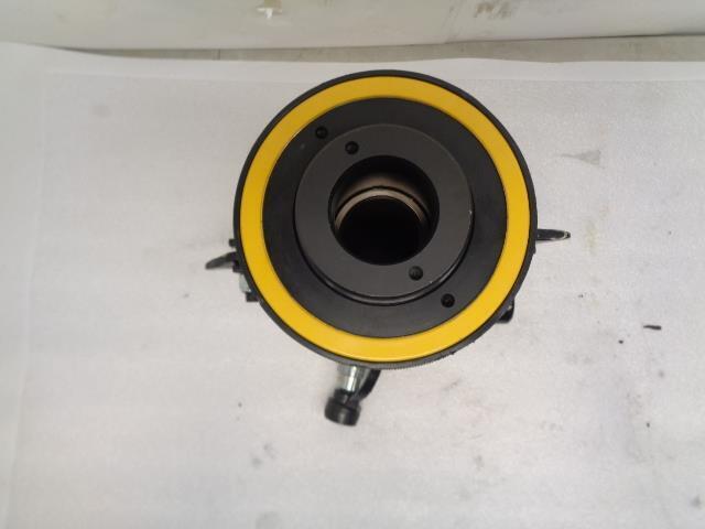 ENERPAC RCH606 HOLLOW PLUNGER HYDRAULIC CYLINDER 6" STROKE 60 TON CAP NEW N.2 B2