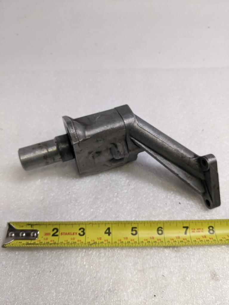 HOBOURN-EATON 5975 ADC1 OIL PUMP NO GEAR DRIVE FOR MG/TRIUMPH CARS USED R11TA