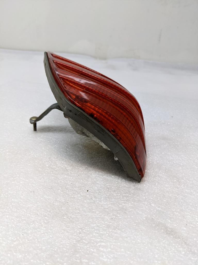 BOSCH 1305233002 RIGHT TAIL LIGHT ASSEMBLY FOR MERCEDES W116 450 USED R21