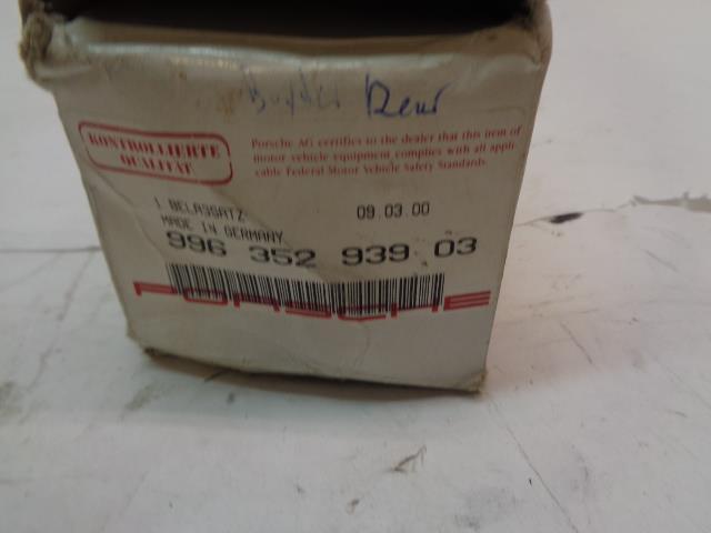 NEW GENUINE PORSCHE REAR BRAKE PADS 996 352 939 03 R20T6