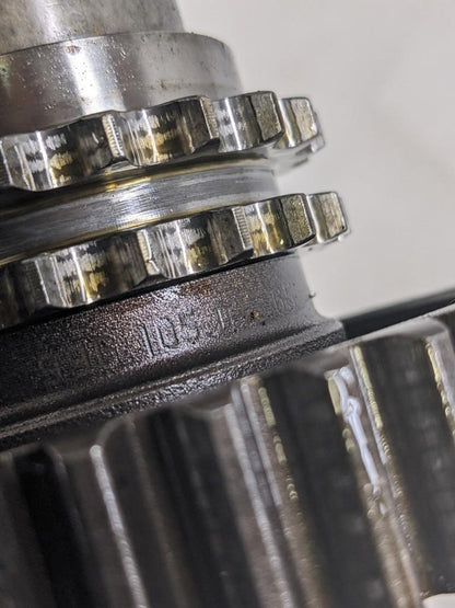 PORSCHE 911 (996) INTERMEDIATE CAMSHAFT 996 105 015 65 USED 996BGL2T2