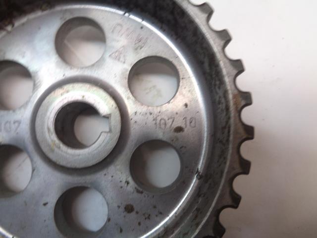 1 USED GENUINE PORSCHE 928 83-84 ENGINE OIL PUMP GEAR 928 107 107 10 R20T8