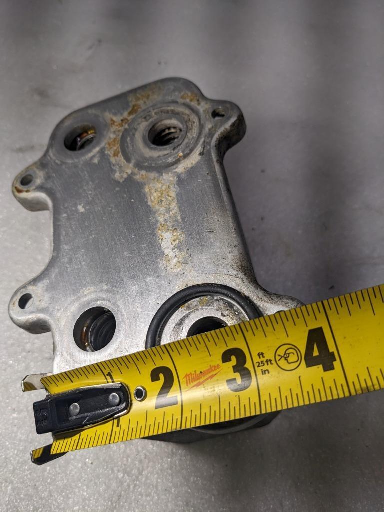 PORSCHE 911 OIL COOLER/RESERVIOR 99610702557 USED 996B.G.L.