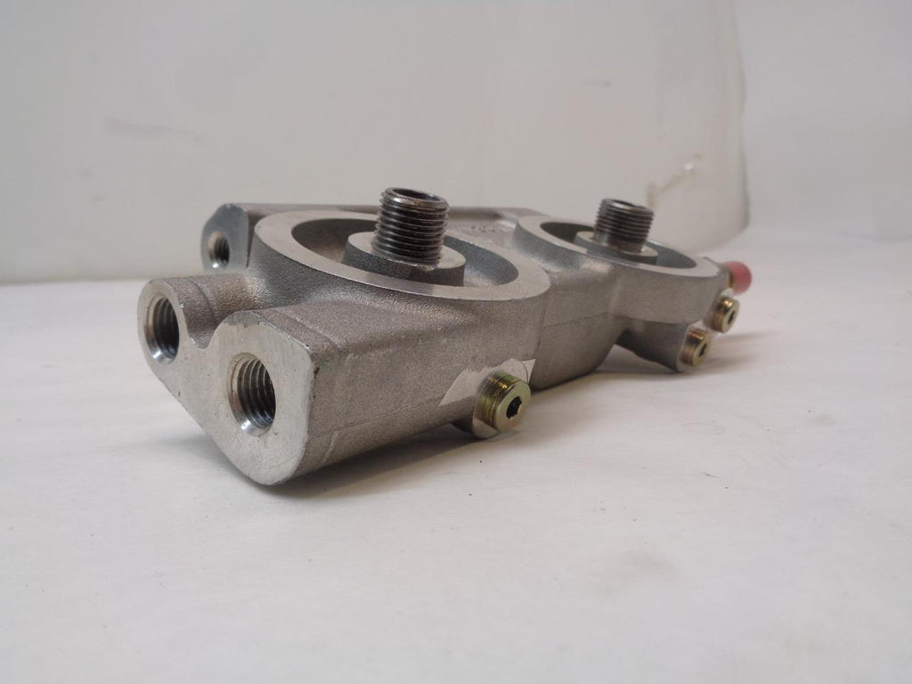 CUMMINS FLEETGUARD DUAL HYDRAULIC OIL FILTER HOUSING 3976383 R11