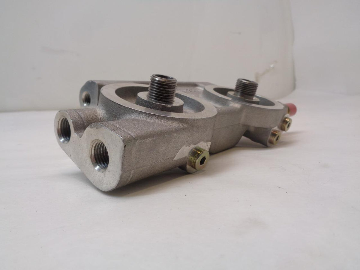 CUMMINS FLEETGUARD DUAL HYDRAULIC OIL FILTER HOUSING 3976383 R11