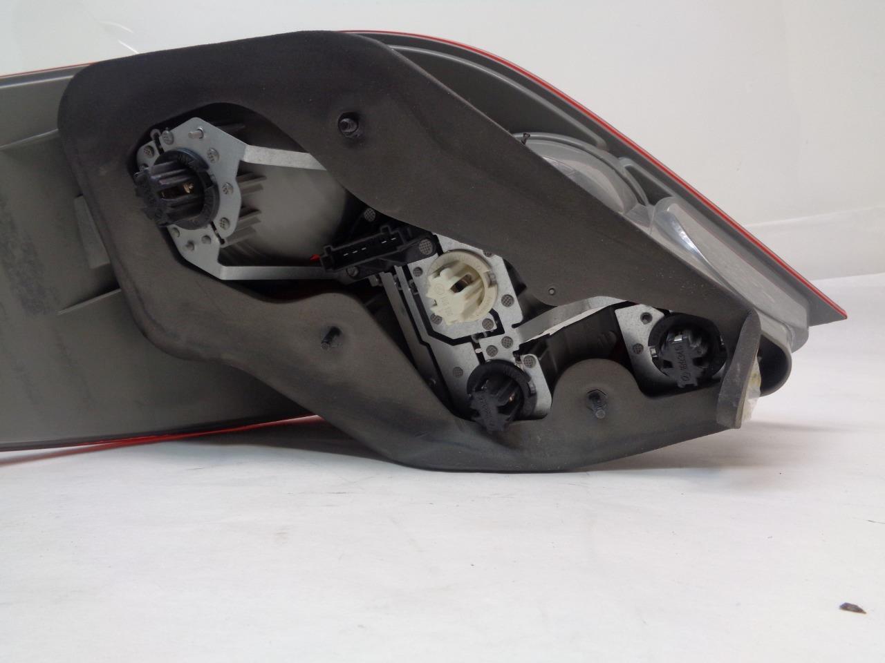 GENUINE 2006-12 MERCEDES R 350 RIGHT TAIL LIGHT LAMP ASSEMBLY 2515201664 SR