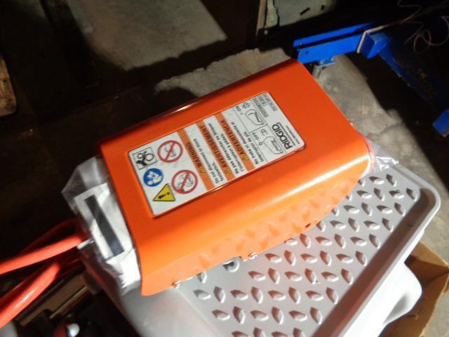 RIDGID MODEL 535 THREADING MACHINE FOR 1/8"-2" PIPE 2HP MANUAL CHUCK NEW #2 B2