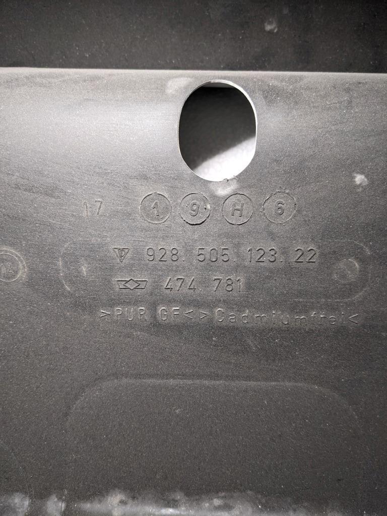 PORSCHE 928 -REAR BUMPER-LINING-WHITE- 65X30X18- 92850512322- NEW B2