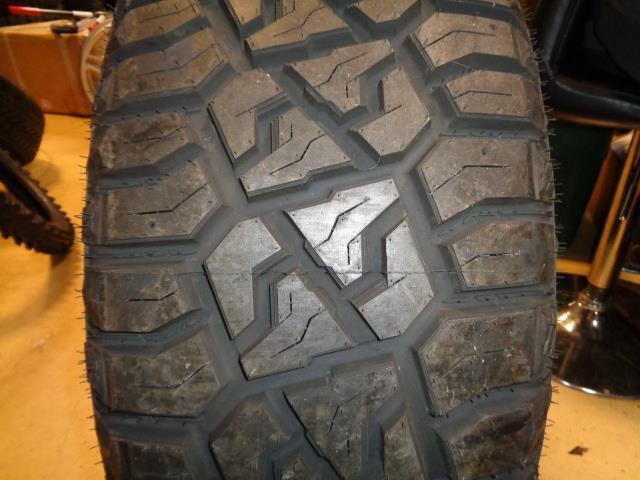 FORTUNE TORMENTA R/T FSR309 LT 305 55 20 121/118Q LRE 10PLY TIRE 9305030041 BQ4