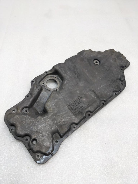 PORSCHE MACAN 15-18 TURBO ENGINE LOWER OIL PAN 94610701531 USED R24