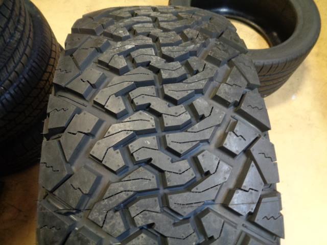 VENOM POWER TERRA HUNTER XT LT 35 12.50 17 121R LRE 10PLY TVPXT13 TIRE BQ2