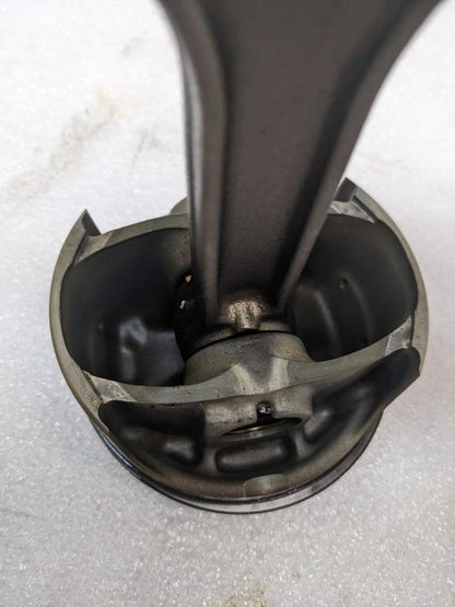 PORSCHE 911/996  CONNECTING PISTON ROD #3 9961031026R USED 996BGL2T2