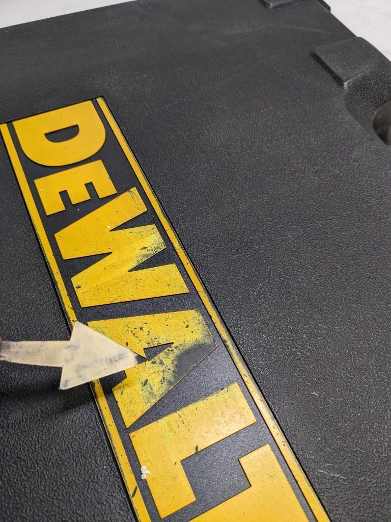 DEWALT DWE1622K MAGNETIC DRILL PRESS VAR SPEED 300-450RPM ELECTRO 120VAC NEW R31