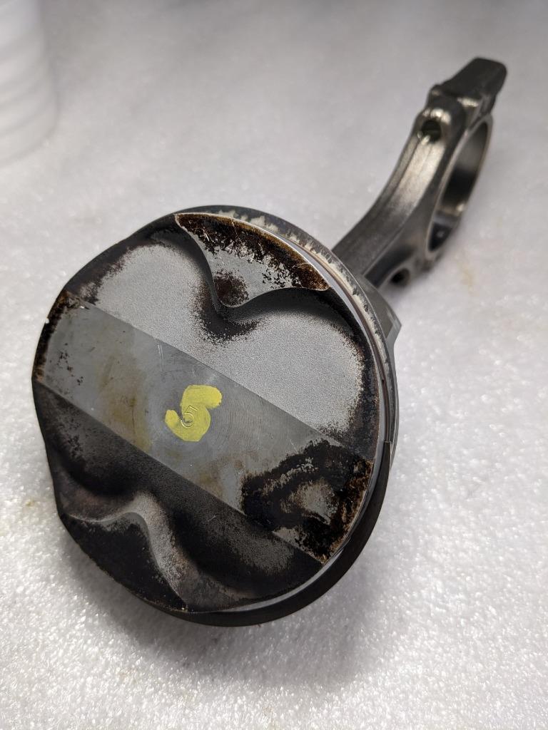 PORSCHE 987 BOXSTER PISTON & CONNECTING ROD #5 9961031028R USED 996B.G.L.