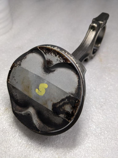 PORSCHE 987 BOXSTER PISTON & CONNECTING ROD #5 9961031028R USED 996B.G.L.