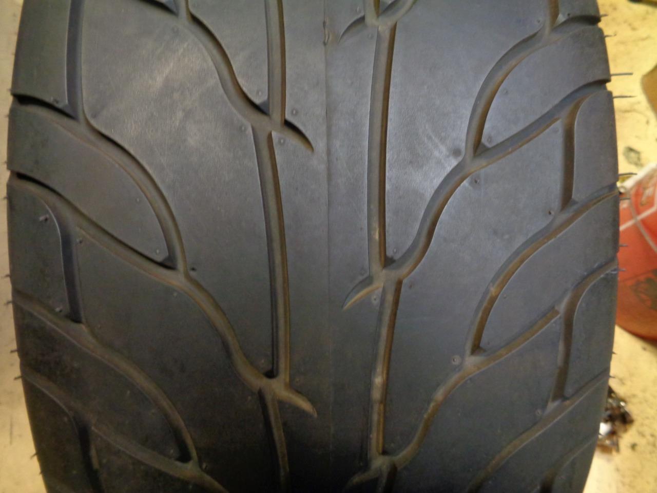 1 NEW BLEMISH TIRE MICKEY THOMPSON SPORTMAN SR LT 28 12.0 15 93H 90000000224