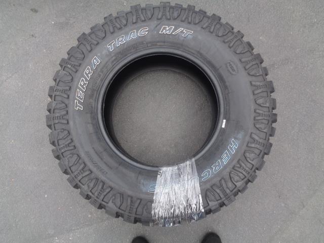 HERCULES TERRA TRAC M/T LT 305 70 18 126/123Q LRE 10PLY 8190 AQ4 SU16