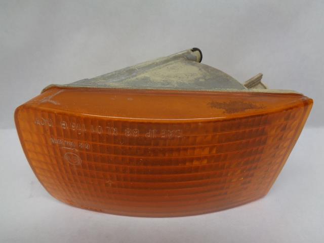 USED GENUINE PORSCHE AMBER RIGHT TURN SIGNAL LIGHT 964 631 405 01 R25T1