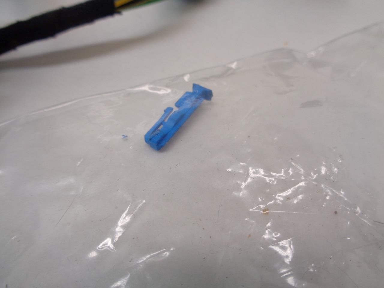 GENUINE PORSCHE 911 CARRERA SEAT ADJUST SWITCH 996.613.718.01 A03 R24T1